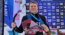 Николай Кузовлев из Тюменского ГТНГ завоевал серебро на турнире по ледолазанию во Франции